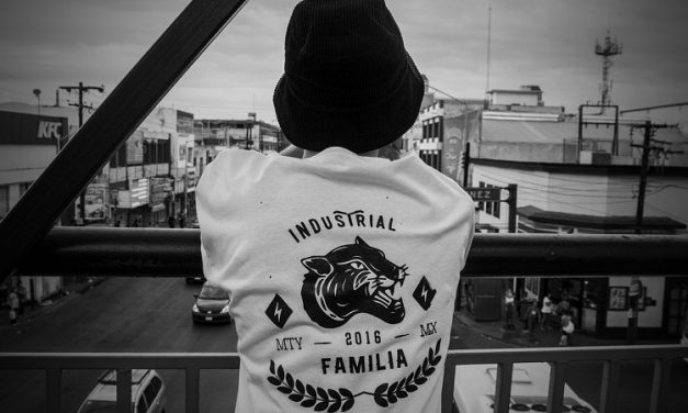 Entreprises : démarquez-vous avec des t-shirts personnalisés à l&rsquo;effigie de votre marque !