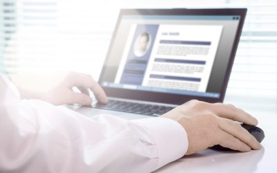 Comment personnaliser un CV tout en restant professionnel ?
